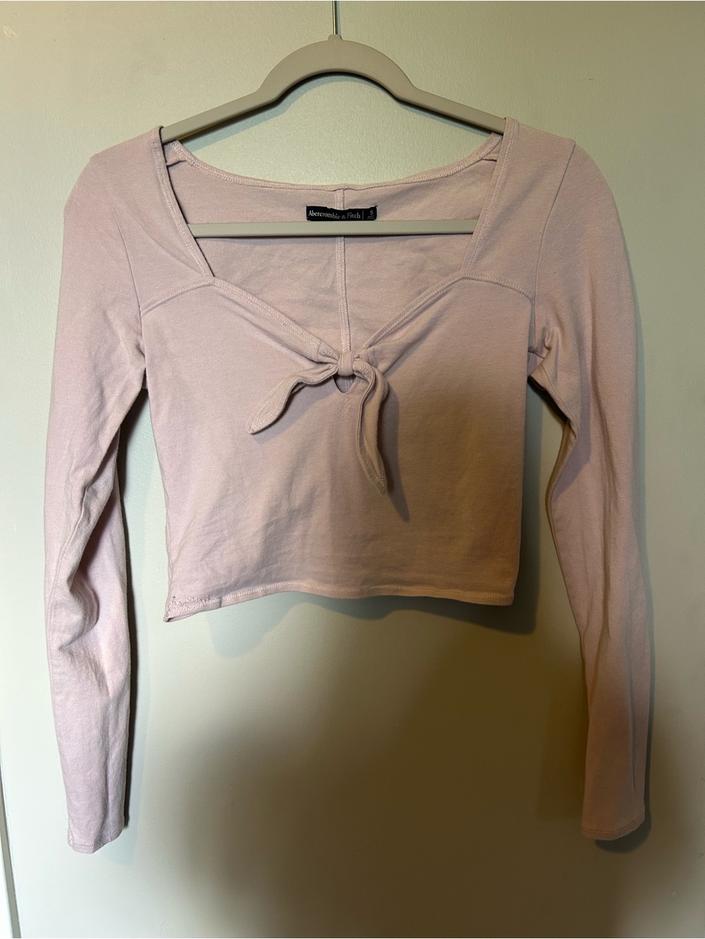 Abercrombie & Fitch Light Pink Tie-Front Long Sleeve Crop Top